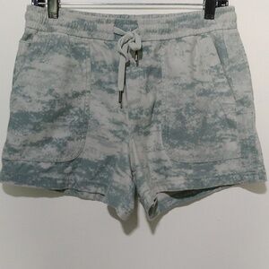 Athleta women's camouflage shorts size M